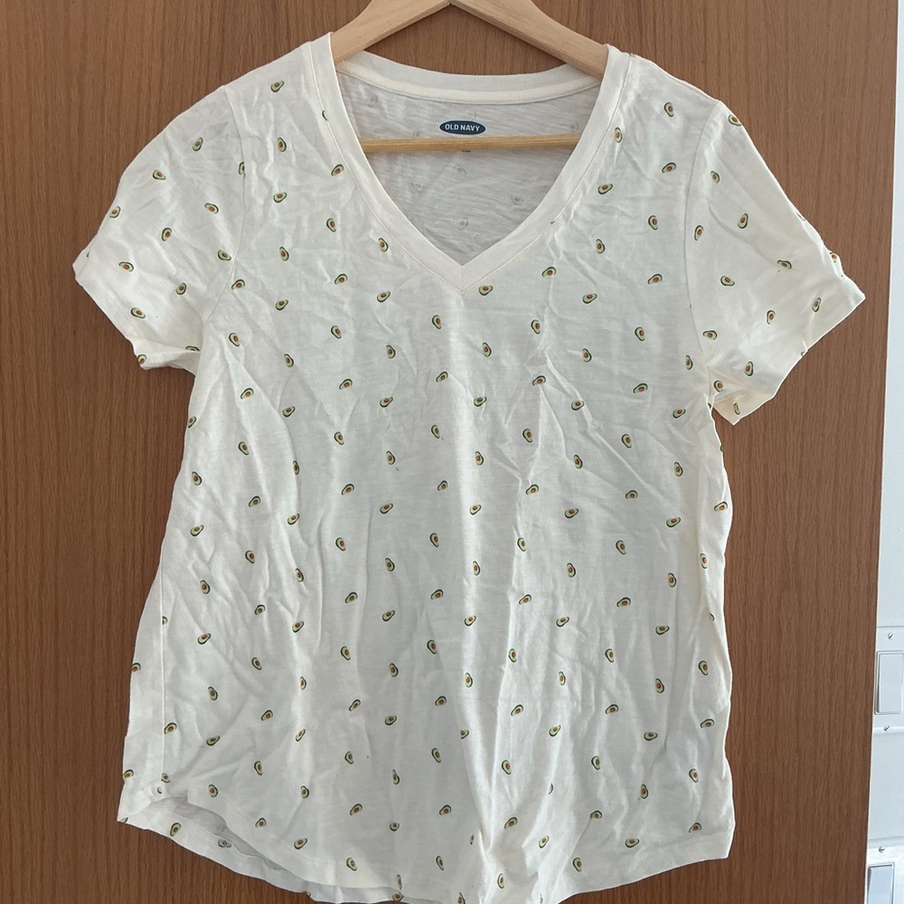 Old Navy Women's V‑Neck Everywear Tee with Avocado Motif Medium